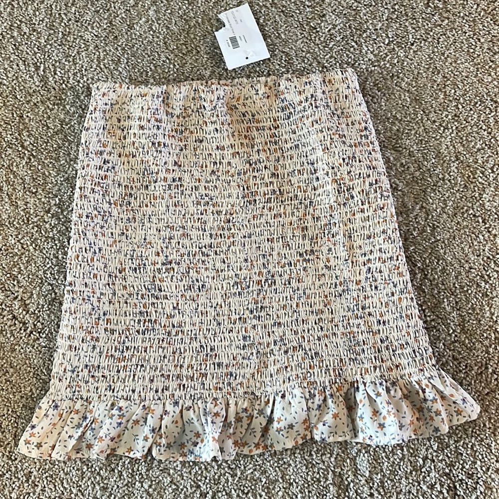 BRAND NEW skirt